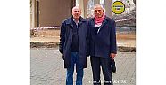 Viranşehir Belediyesi Fen İşleri Müdürlüğünde Yıllarca Beraber Görev yapmış, Müdür Hıdır Çakar ve Arkadaşı Abdulkadir(Kado) Kırmızı
