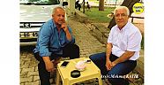 Viranşehir’de Usta Kebapçı Memet olarak tanınan Mehmet Şavlı ve Esnaf Kefalet Kredi Kooperatifi Başkanı Halit Karatepe