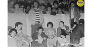 Viranşehir Lisesi Eski Öğrencilerinden Sefer Aytar ve Arkadaşlarına Ait 1974 Yılında Ankara Kapalı Spor Salonunda Düzenlenmiş Viranşehir Gecesi