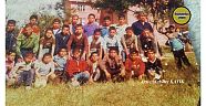Yıl 1984 Viranşehir Yatılı İlköğretim Bölge Okulu(YİBO) Eski Öğrencilerinden, Abdulaziz Kılınç, Arkadaşları ve Eski Sınıf Öğretmenleri Mehmet Üstündağ